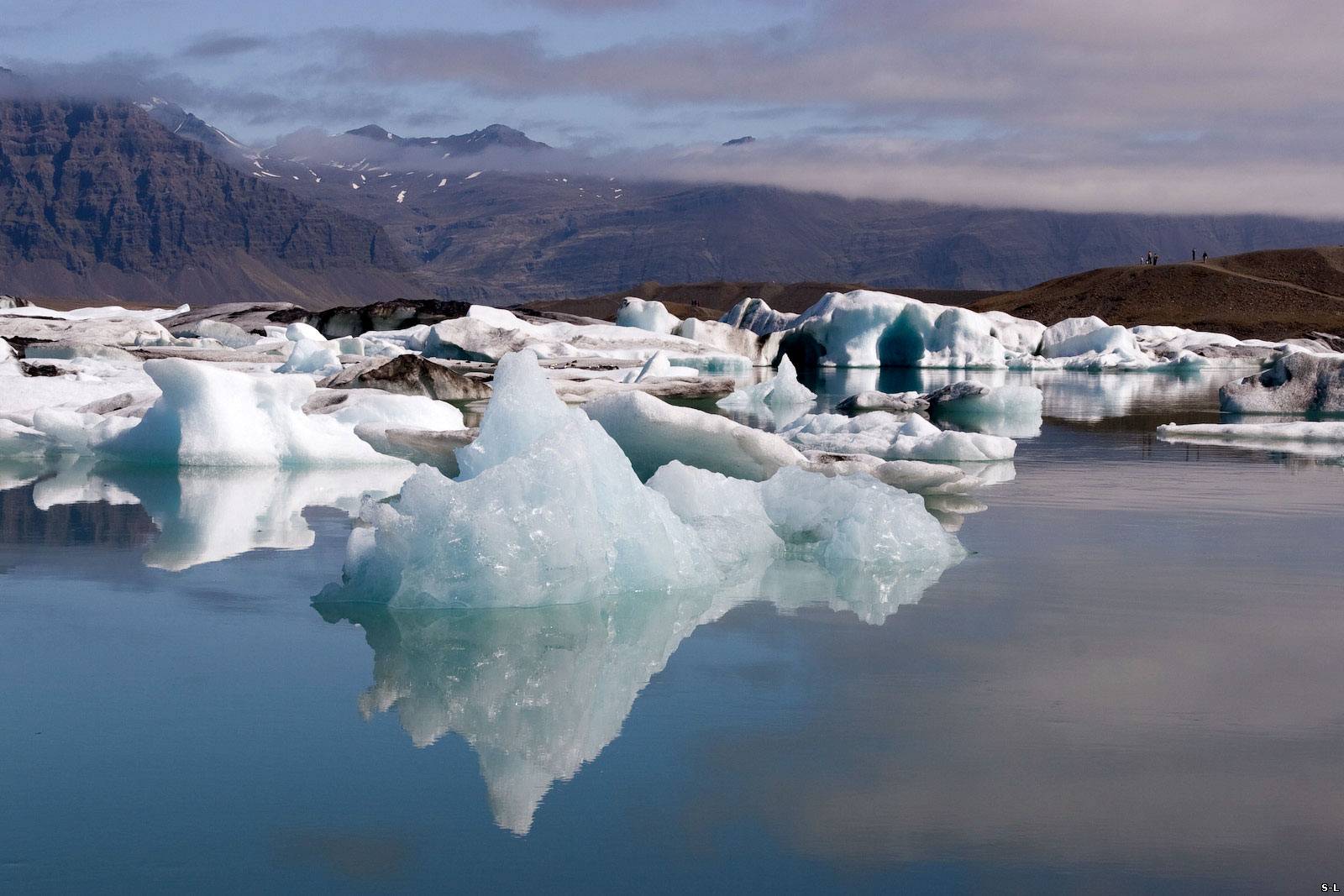 Ледяной это. Фото ледяной стихии. Фото каракала стихии льда. Ice elements. Русский лёдник фото.